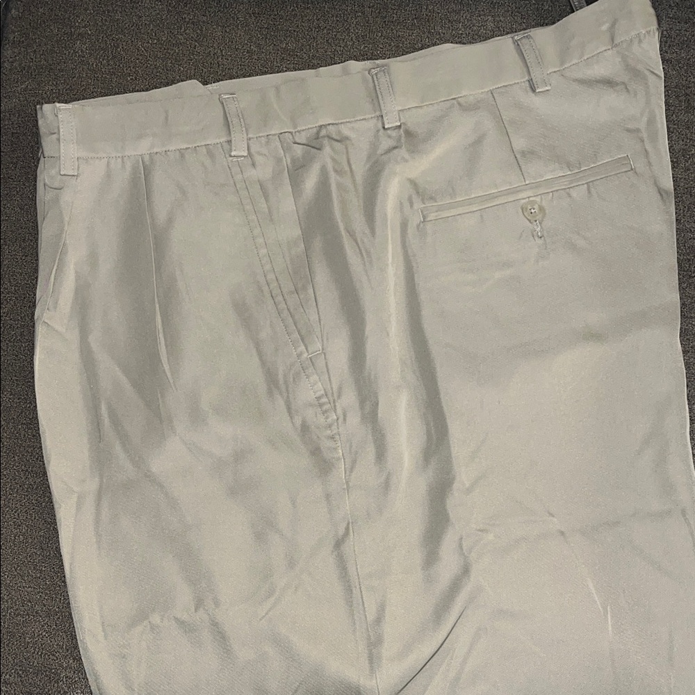 Men's dressy khaki shorts -new w/o tags! $18!
